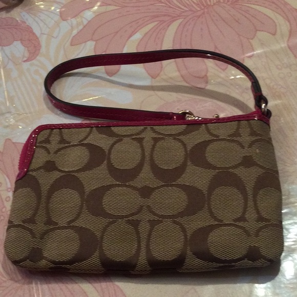 Coach Handbag WITH PINK STRAP - Picture 2 of 5